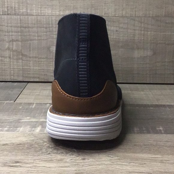 Clarks - Brahnz Mid Navy Nubuck - Picture 4 of 6